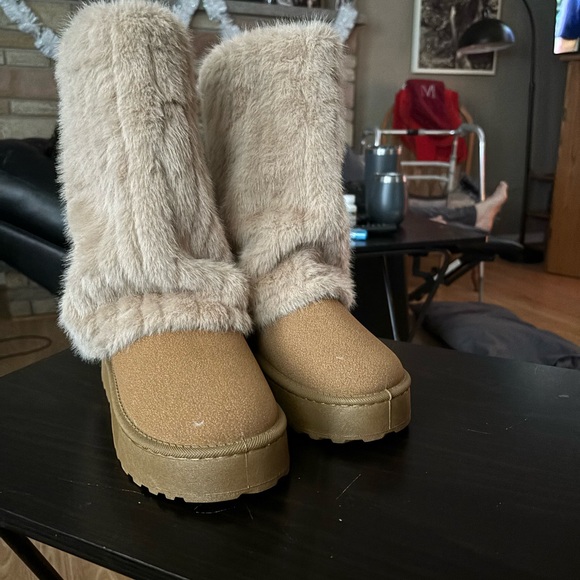 Ladies boots - Picture 4 of 4